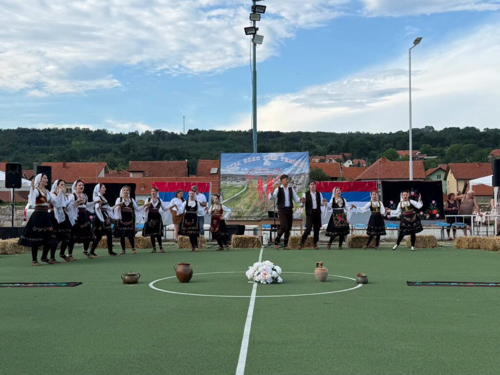 Одржан 11. Међународни фолклорни фестивал ,,Игра коло крај Тимока’’